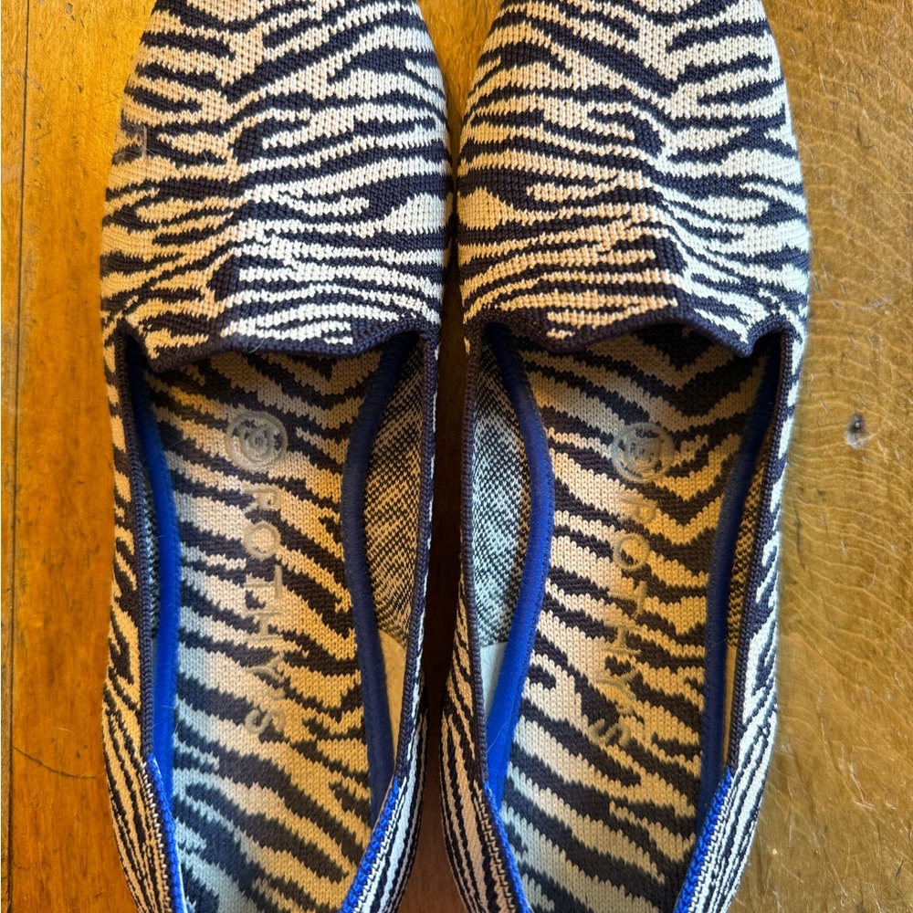 Rothy’s Navy Zebra Print Loafers 8.5 VVGUC